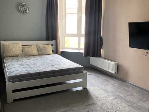 квартира за адресою Райдужна вул., 98
