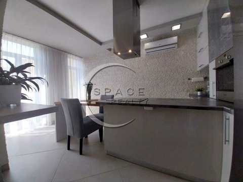 квартира за адресою Регенераторна вул., 4 к3