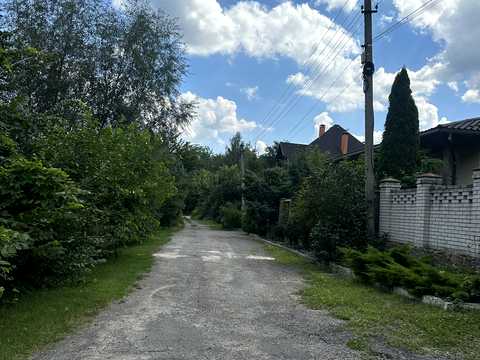 участок по адресу Придорожня