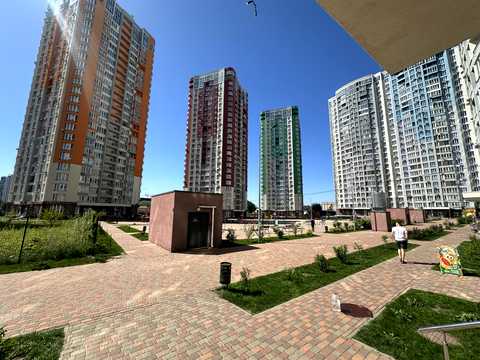 квартира за адресою Київ, Каховська вул., 62-А
