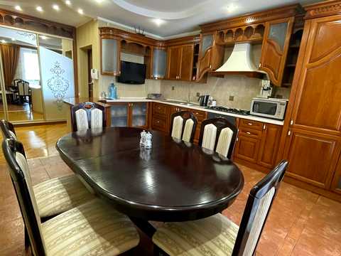 квартира за адресою Лебединська вул., 3
