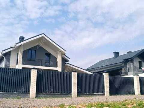 дом по адресу Космічна ул., 1