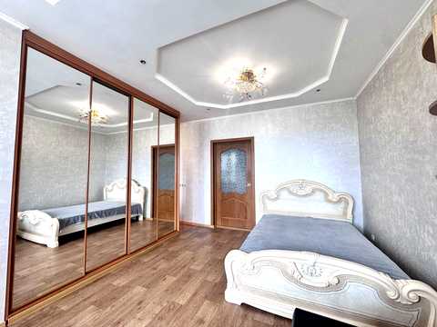 квартира за адресою Верховинна вул., 37