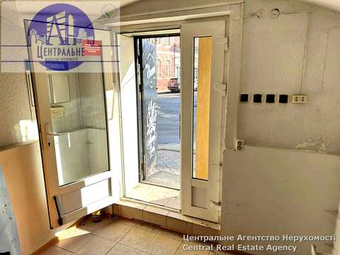 комерційна за адресою Марка Вовчка вул., 2