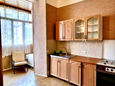 квартира за адресою Троїцька вул., 12