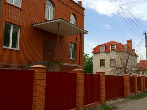 будинок за адресою Нескучна