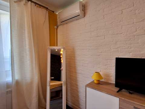 квартира за адресою Деміївська вул., 13