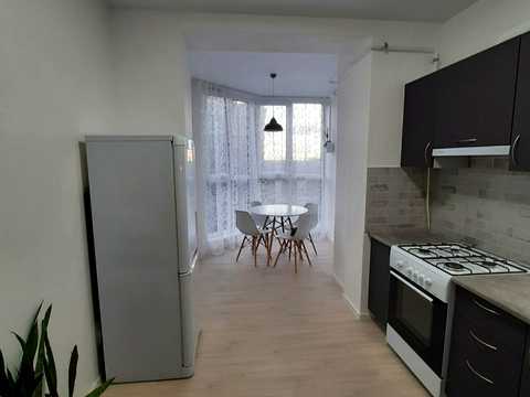 квартира за адресою Миру вул., 4