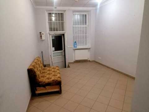 комерційна за адресою Базарна, 30