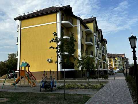 комерційна за адресою Фельдмана вул., 1