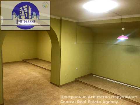 комерційна за адресою Чернівці, Тараса Шевченка вул., 25
