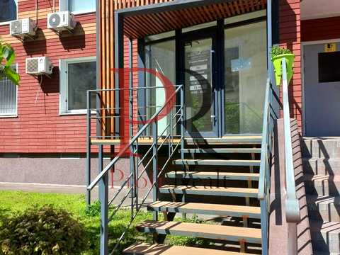 комерційна за адресою Бориса Гмирі вул., 12-Б