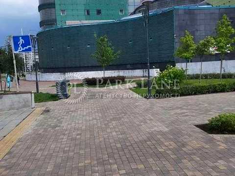 комерційна за адресою Героїв полку "Азов" вул. (Маршала Малиновського), 24