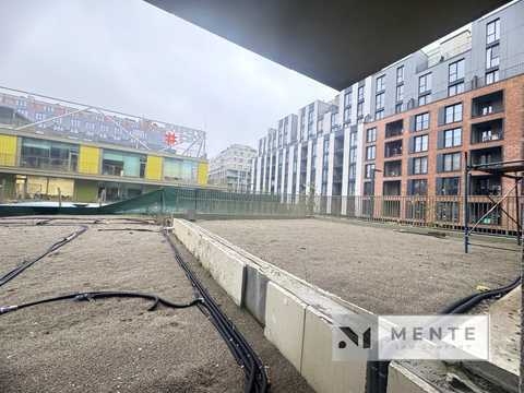 комерційна за адресою Набережно-Рибальська дорога вул., 3
