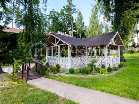 комерційна за адресою Звенигородська вул., 173