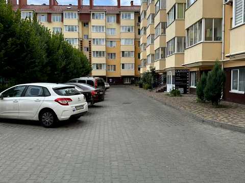 комерційна за адресою Башивська, 7