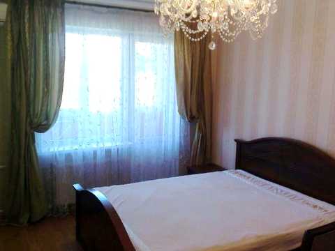квартира за адресою Йорданська вул. (Лайоша Гавро), 11