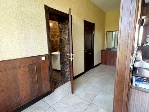 комерційна за адресою смт. Дашава, Стрийська, 4