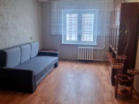 квартира за адресою Милославська вул., 32/51а
