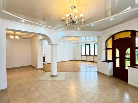 будинок за адресою Набережна, 53