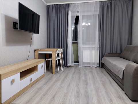 квартира за адресою Ревуцького вул., 24/4