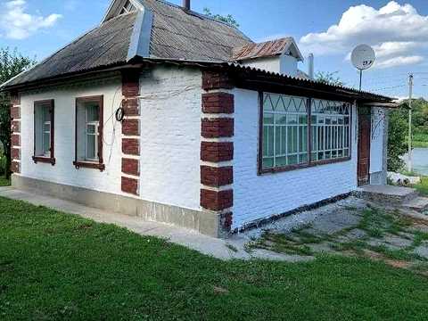 будинок за адресою Центральна, 9