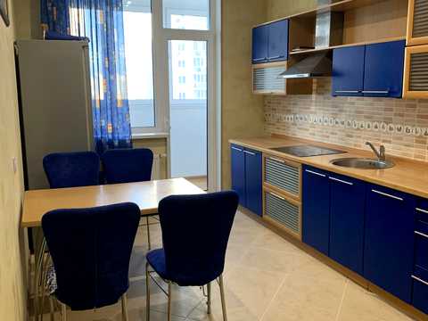 квартира за адресою Ул. Драгоманова , 2