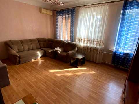 квартира по адресу Степана Бандери, 10