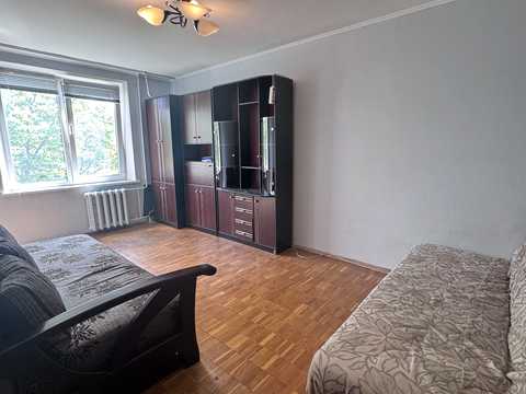 квартира за адресою Андрія Малишка вул., 13