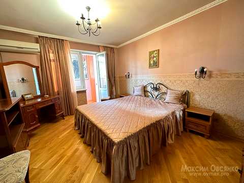квартира за адресою Рибальська вул., 8