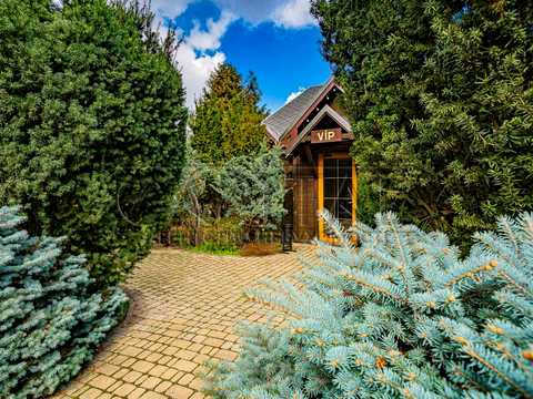 коммерческая по адресу Бориспільський, 1