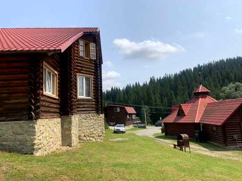 коммерческая по адресу Героїв Майдану, 1