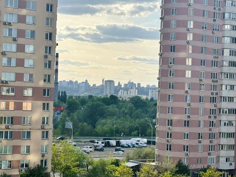 квартира за адресою Олени Пчілки вул., 2