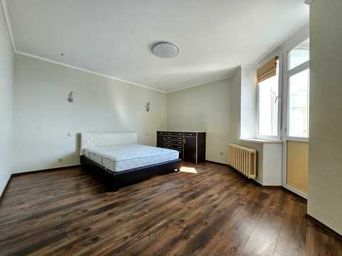 квартира за адресою Урлівська вул., 11-А