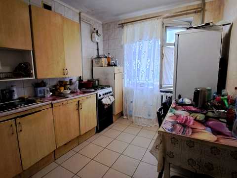 квартира за адресою пр. Героїв України, 87