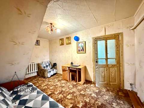 будинок за адресою с. Гряди, Миру