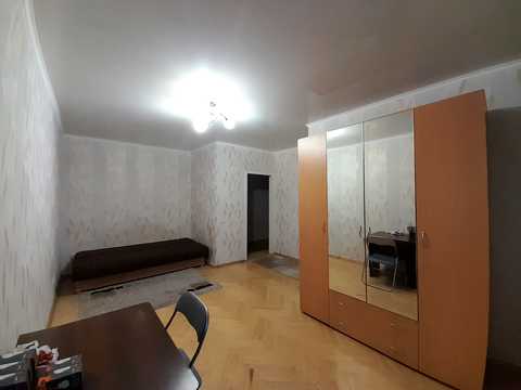 квартира по адресу Строителей ул., 1