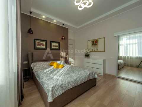 квартира за адресою Івана Мазепи вул. (Січневого Повстання), 3