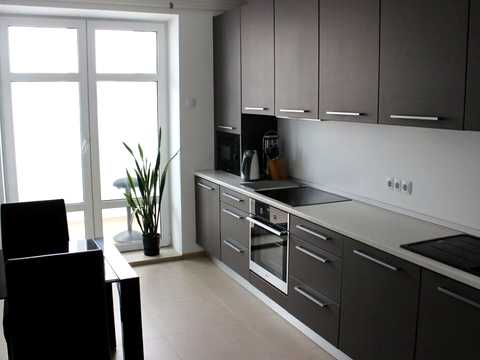 квартира за адресою Панаса Мирного вул., 18б