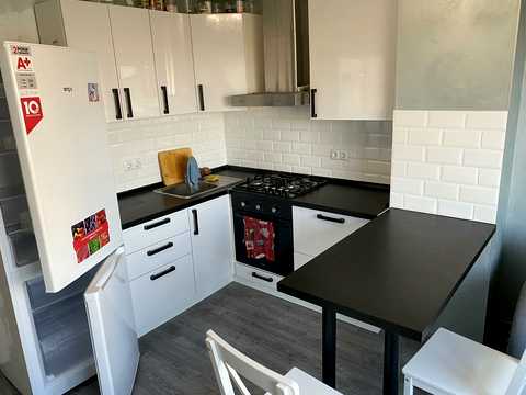 квартира за адресою Юнацька вул., 17