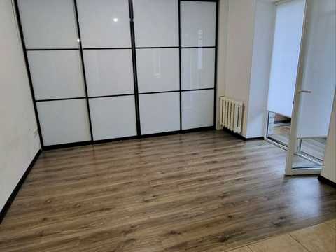 квартира по адресу Героев Крут ул. (60 років СРСР), 9
