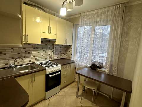 квартира за адресою Наукова вул., 34