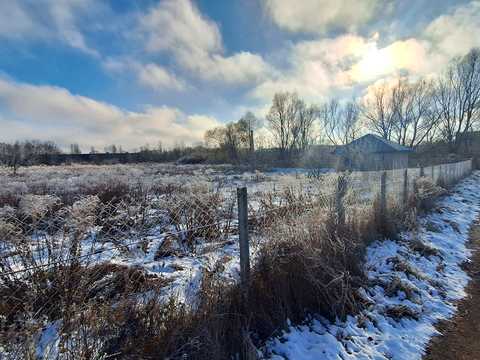 участок по адресу Трипільська, 2