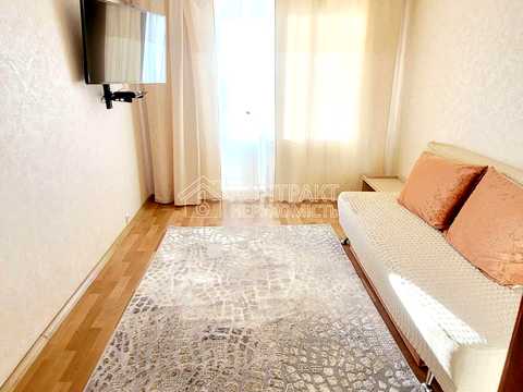 квартира за адресою Льва Ландау просп. (50-річчя СРСР), 16