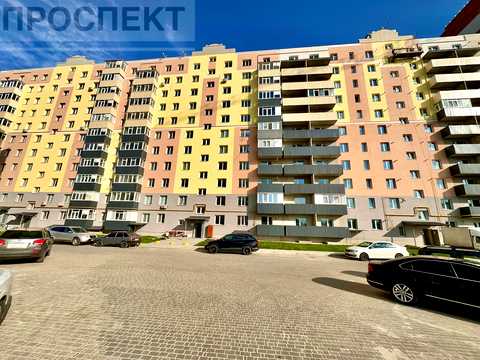 квартира за адресою Михайла Лушпи просп. (Космонавтів), 5