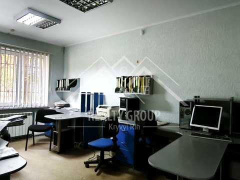 комерційна за адресою Івана Авраменка вул. (Корнійчука), 15