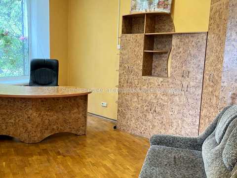 коммерческая по адресу Потебни ул., 2