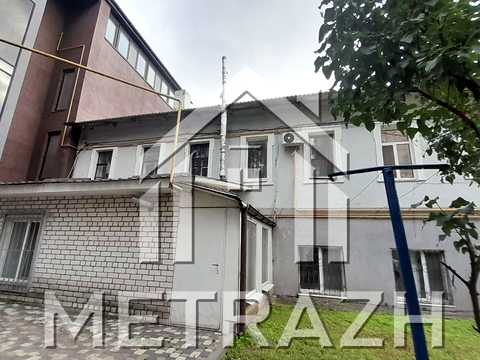 квартира за адресою Зброярська вул. (Малиновського), 8