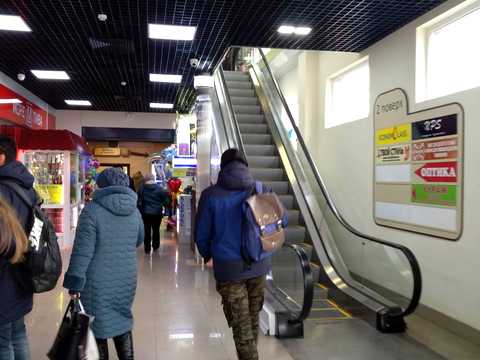 коммерческая по адресу Чёрных Запорожцев ул. (Петра Запорожця), 28