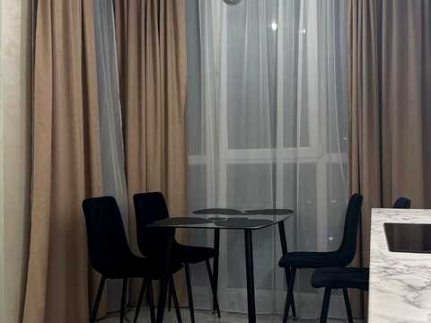 квартира за адресою Космічна вул., 5
